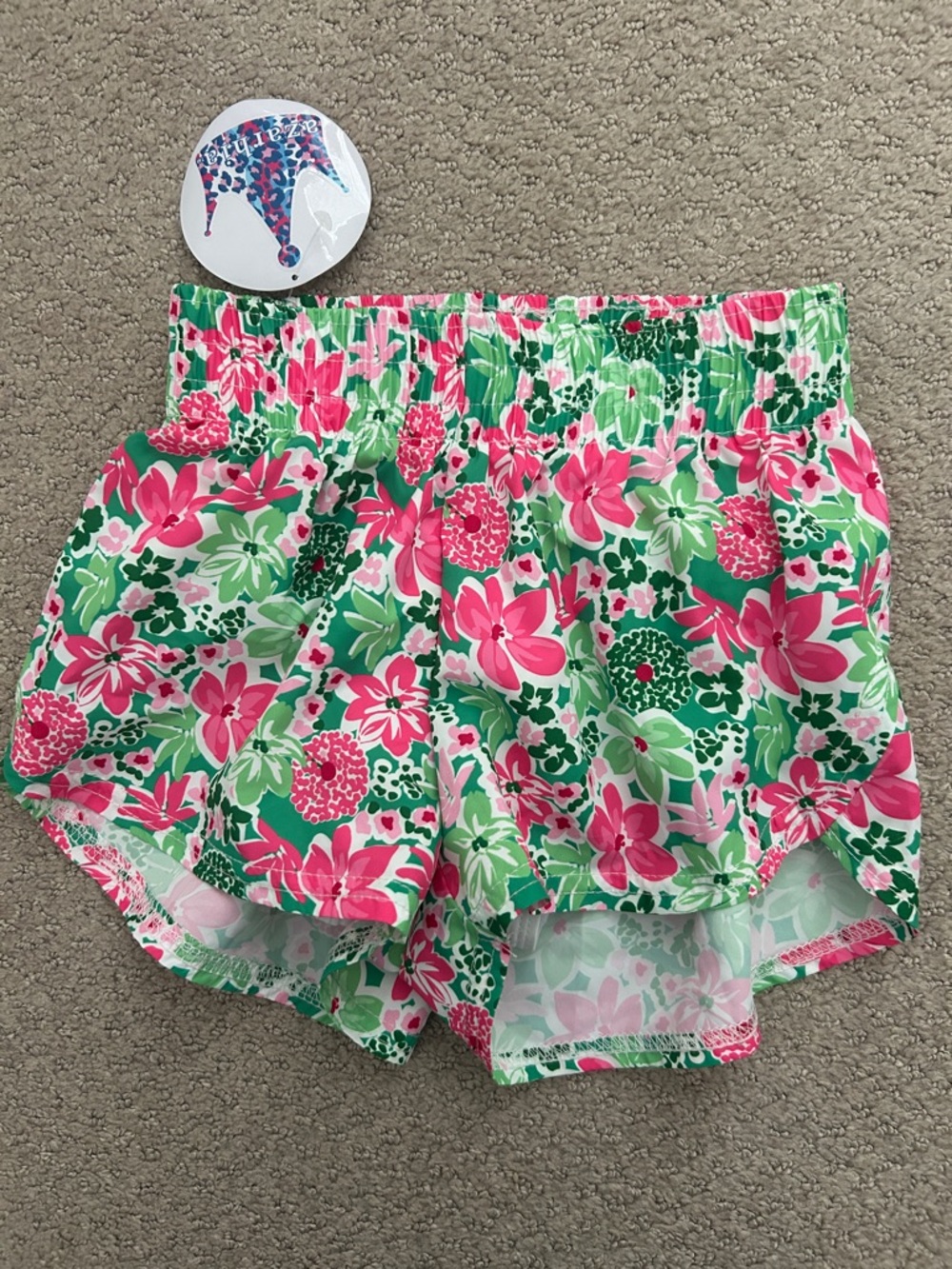 NWT Azarhia Steph Shorts in botanical flowers
